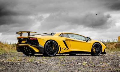Lot 238 - 2016 Lamborghini Aventador SV