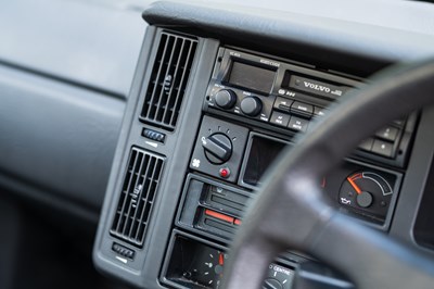 Lot 282 - 1992 Volvo 440 Turbo