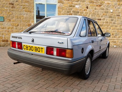 Lot 292 - 1986 Ford Escort L