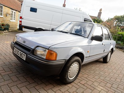 Lot 292 - 1986 Ford Escort L