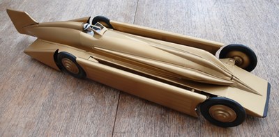 Lot 8 - 1929 Golden Arrow Land Speed Record Car Model