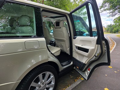 Lot 2006 Range Rover 4.2 litre Supercharged