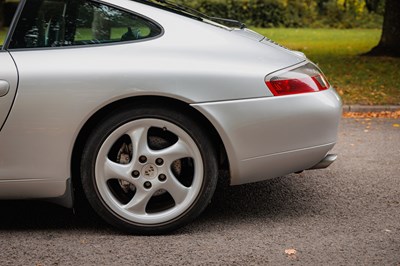 Lot 115 - 1999 Porsche 911/996 Carrera 4