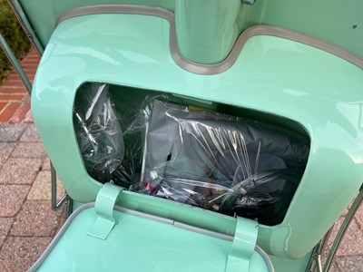 Lot 195 - 1961 Piaggio Vespa Douglas