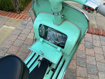 Lot 195 - 1961 Piaggio Vespa Douglas