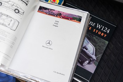 Lot 128 - 1994 Mercedes-Benz E220 Cabriolet