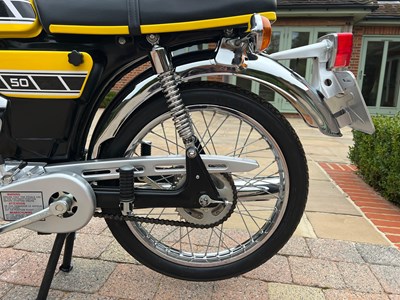 Lot 214 - 1977 Yamaha FS1-E