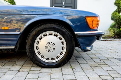 Lot 114 - 1987 Mercedes-Benz 300 SL