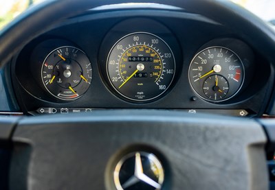 Lot 114 - 1987 Mercedes-Benz 300 SL