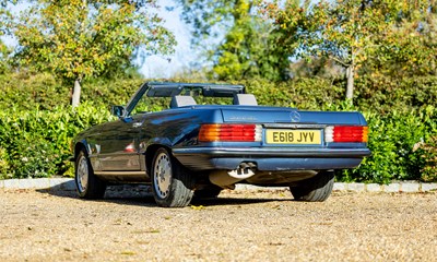 Lot 114 - 1987 Mercedes-Benz 300 SL
