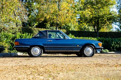Lot 114 - 1987 Mercedes-Benz 300 SL