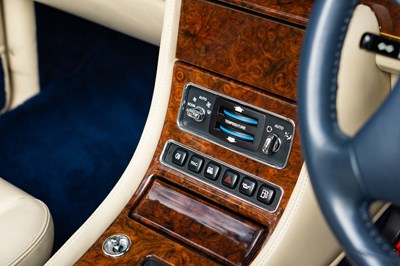 Lot 203 - 2001 Rolls-Royce Corniche V