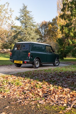 Lot 112 - 1981 Leyland Mini Van
