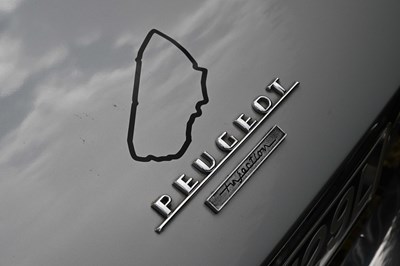 Lot 124 - 1973 Peugeot 504 Coupé