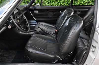 Lot 124 - 1973 Peugeot 504 Coupé