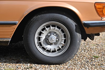 Lot 126 - 1972 Mercedes-Benz 350 SLC