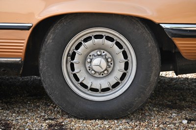 Lot 126 - 1972 Mercedes-Benz 350 SLC