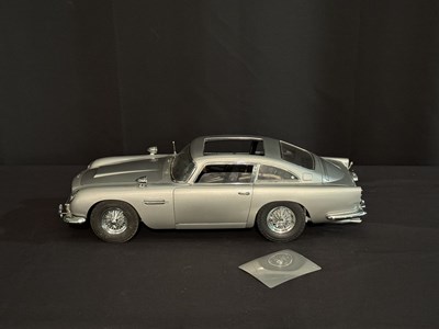 Lot 1 - James Bond Aston Martin DB5 1/8 Scale
