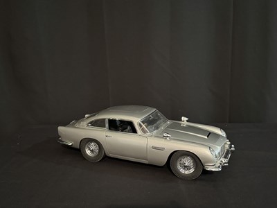 Lot 1 - James Bond Aston Martin DB5 1/8 Scale