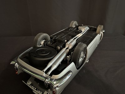 Lot 1 - James Bond Aston Martin DB5 1/8 Scale