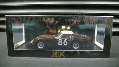 Lot 60 - Ferrari Banner and Model