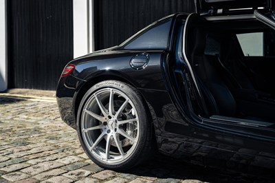 Lot 154 - 2011 Mercedes-Benz SLS AMG