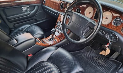 Lot 284 - 2000 Bentley Arnage Red Label