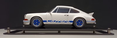 Lot 101 - Porsche 911 Scale Model