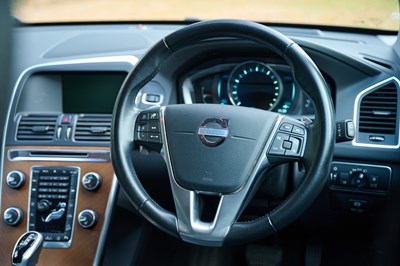 Lot 277 - 2014 Volvo XC60 T6 AWD SE Lux