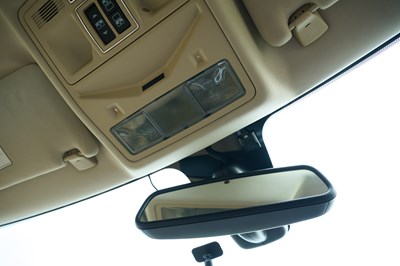Lot 123 - 2011 Jaguar XJ 5.0 V8 Portfolio