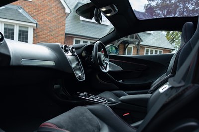 Lot 209 - 2020 Mclaren GT