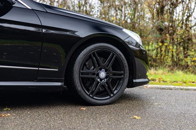 Lot 288 - 2010 Mercedes-Benz E500 Coupé