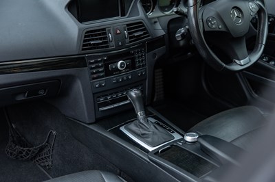 Lot 288 - 2010 Mercedes-Benz E500 Coupé