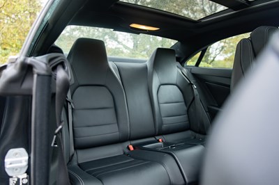 Lot 288 - 2010 Mercedes-Benz E500 Coupé