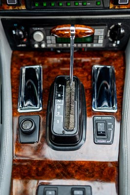 Lot 199 - 1986 Jaguar XJS Jubilee Edition