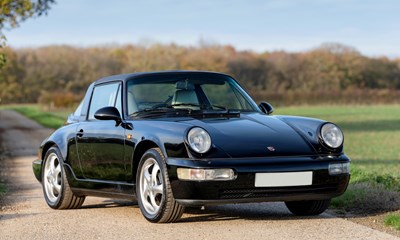 Lot 208 - 1990 Porsche 911/964 Carrera 4 Targa