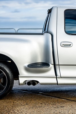 Lot 193 - 2002 Ford F-150 SVT Lightning