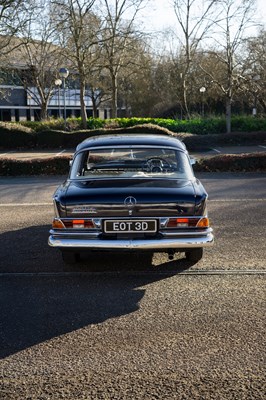 Lot 114 - 1966 Mercedes-Benz 220 SE Fintail