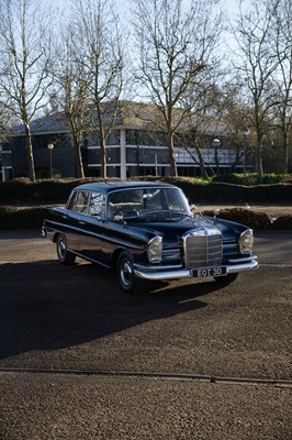 Lot 114 - 1966 Mercedes-Benz 220 SE Fintail