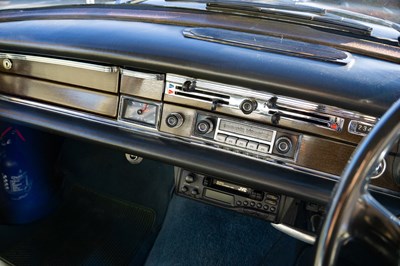 Lot 114 - 1966 Mercedes-Benz 220 SE Fintail
