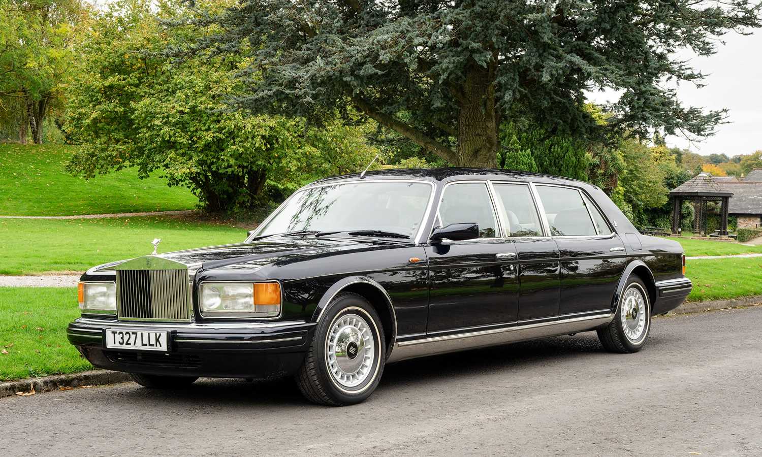 Lot 200 - 1999 Rolls-Royce Park Ward Limousine