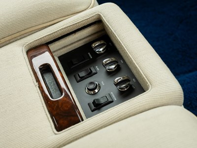 Lot 200 - 1999 Rolls-Royce Park Ward Limousine