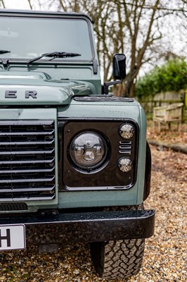 Lot 239 - 2015 Land Rover Defender 110 ‘Gun Bus’