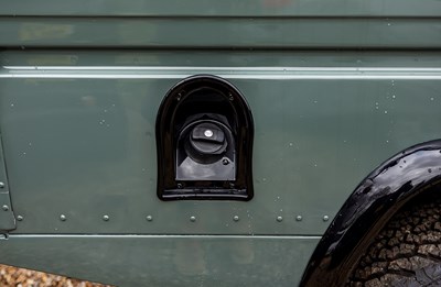Lot 239 - 2015 Land Rover Defender 110 ‘Gun Bus’