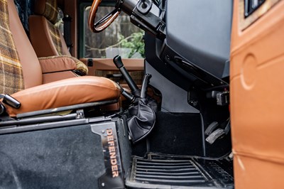 Lot 239 - 2015 Land Rover Defender 110 ‘Gun Bus’