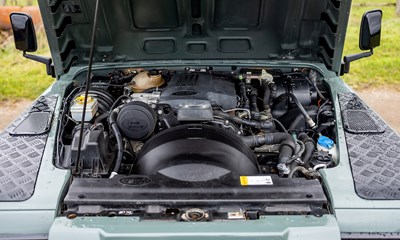 Lot 239 - 2015 Land Rover Defender 110 ‘Gun Bus’