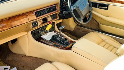 Lot 8 - 1994 Jaguar XJ-S 4.0 Litre