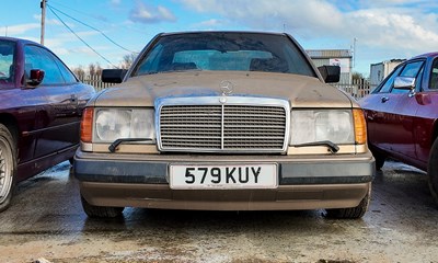 Lot 9 - 1987 Mercedes-Benz 300CE