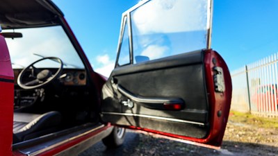 Lot 15 - 1971 Triumph Stag