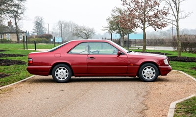 Lot 283 - 1995 Mercedes-Benz E220 Coupé